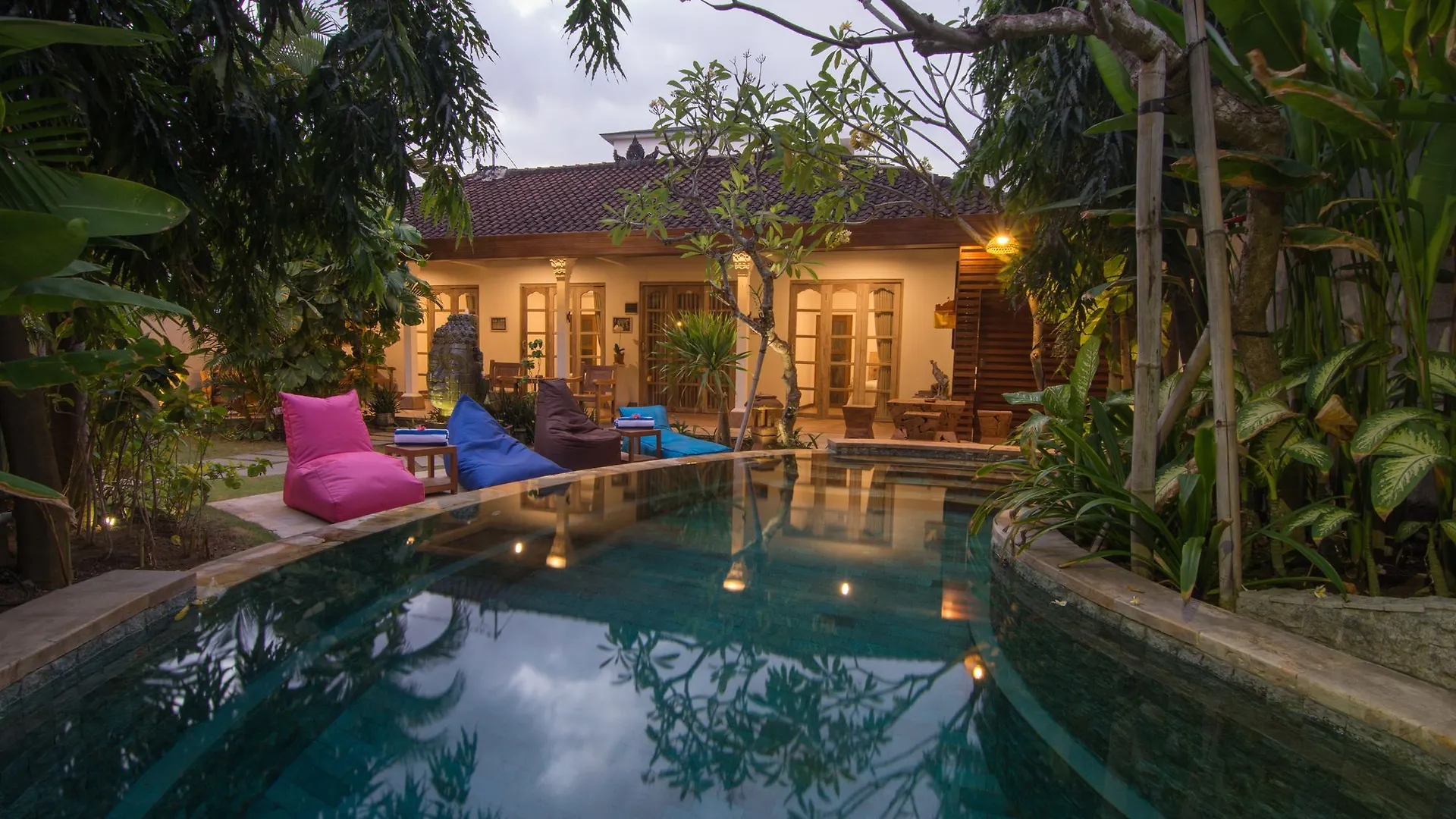 Bale Seminyak Hotel